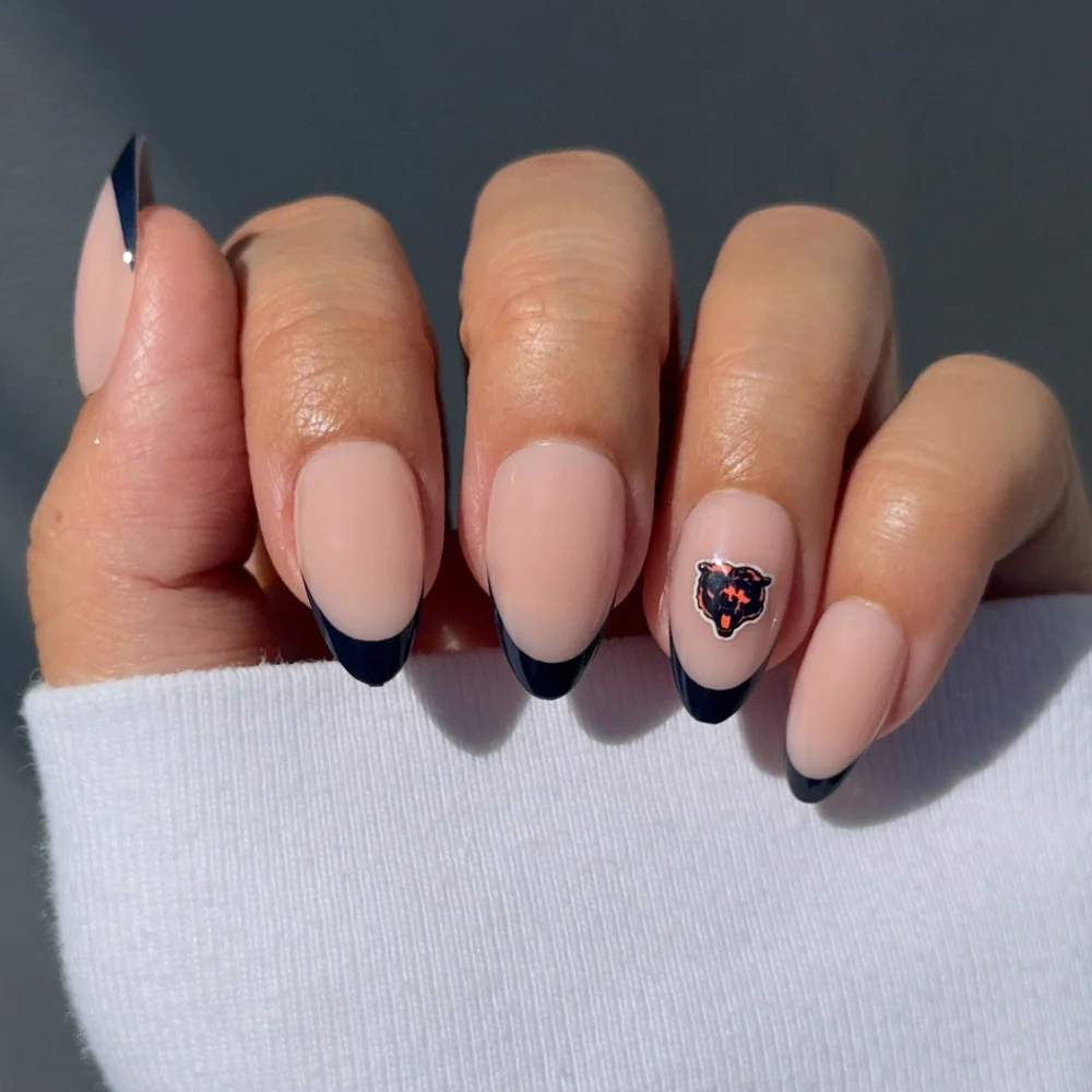 Glamnetic x Fanatics Eagles NFL Press-On Nail Collection