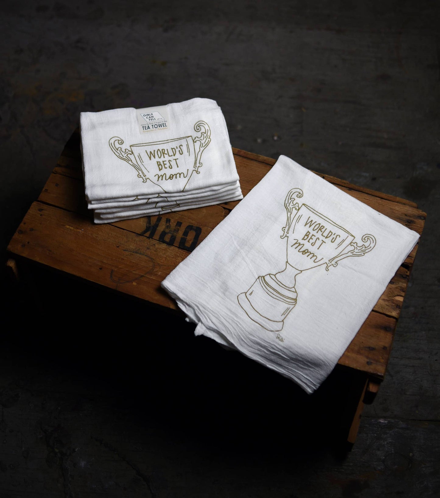 World's Best Mom Trophy Tea Towel