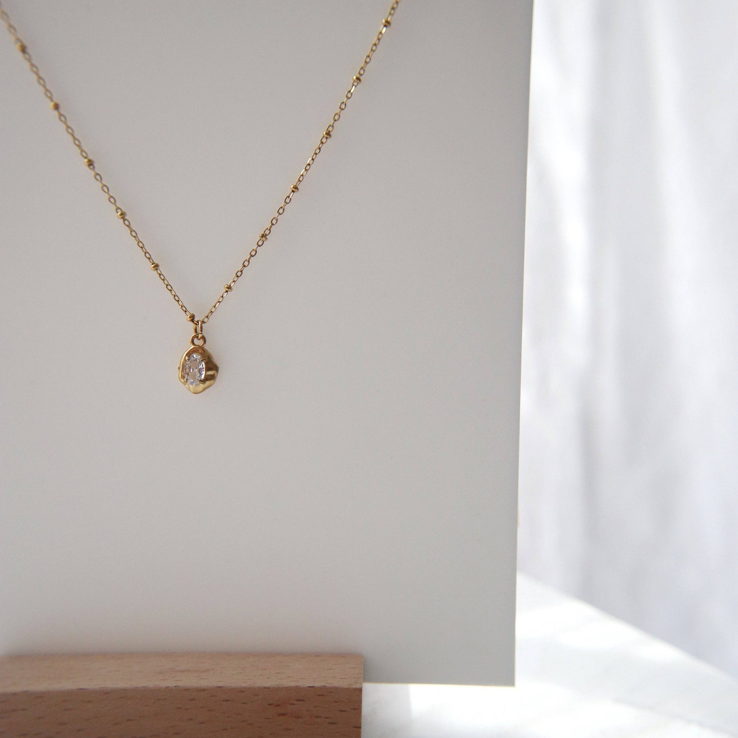 Raina Pebble Necklace | Pendant Necklace