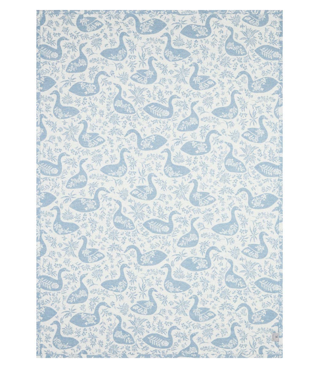 The Lightweight Blanket - Garden Geese